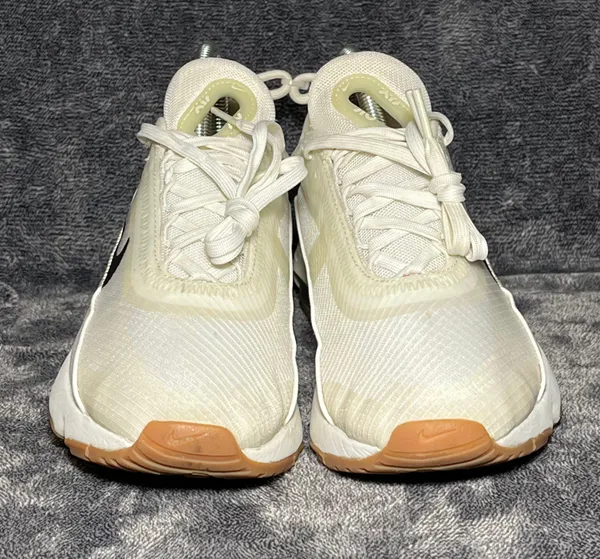 Nike air Max 2090 Twist -Women size 6 - Image 2