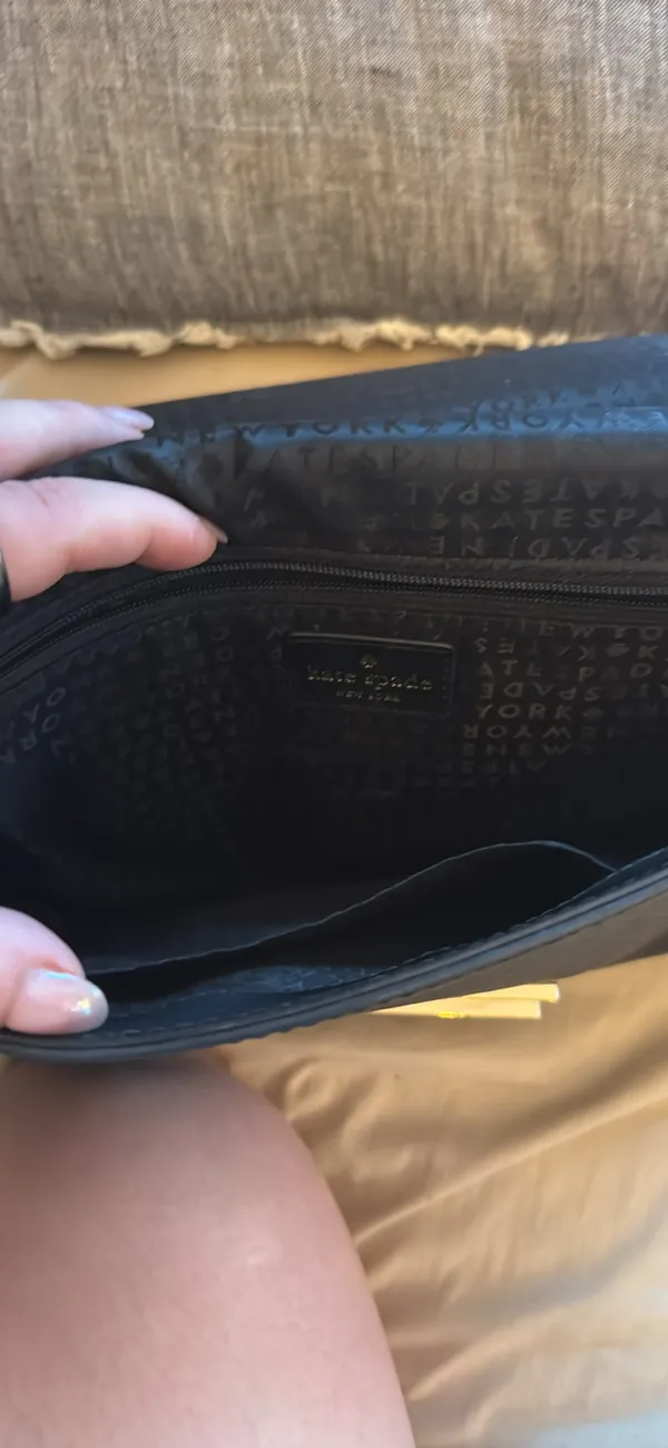 Kate Spade Crossbody Leather Bag Saffiano Gold Black Flap Closure Tone Hardware - Image 5