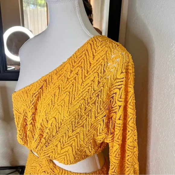 RAMY BROOK‎ Henrietta Dress Yellow Textured Size Large NWT Cutout Flare Sleeve - Image 8