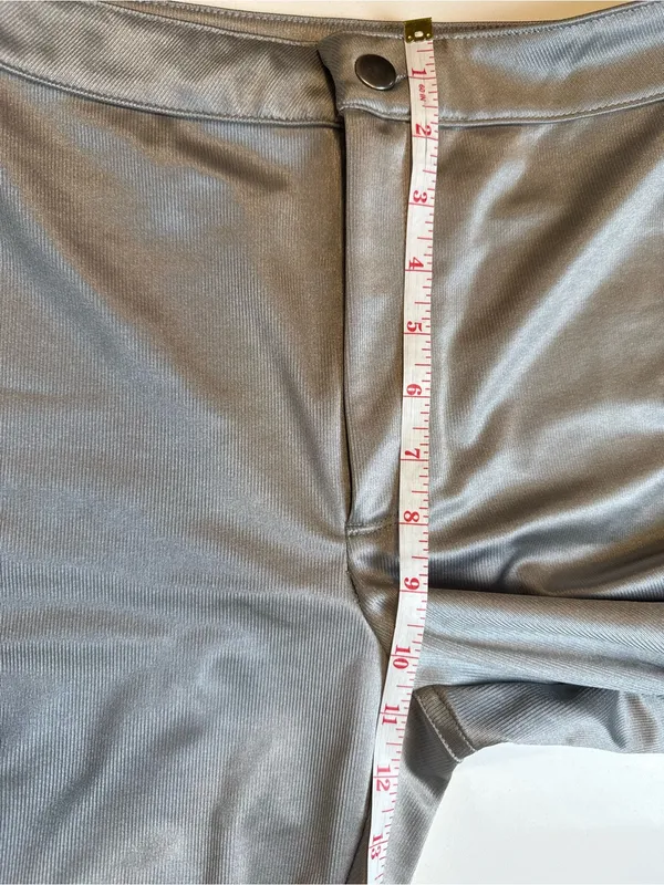 SKIMS Silver High-Waist Skinny Metallic Pants Night out , holiday Size M‎ - Image 10