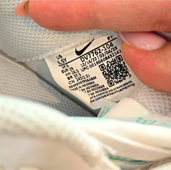 Nike Iconic Air Force 1 Low Woman's Sneakers - Image 7