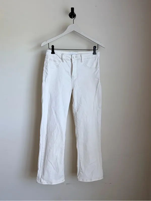Risen White Mid Rise Straight Crop Ankle Jeans Size 5 (27) Stretch Denim - Image 2
