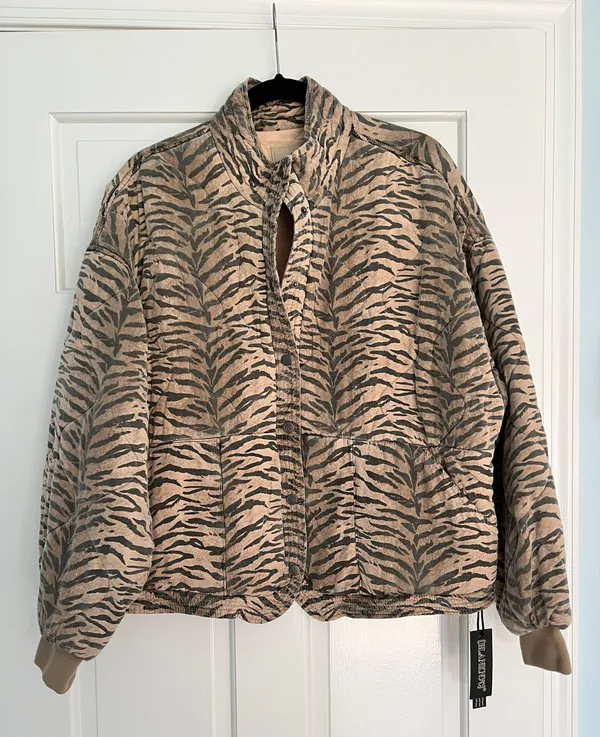 South Moon Under Cheetah Jacket - Image 2