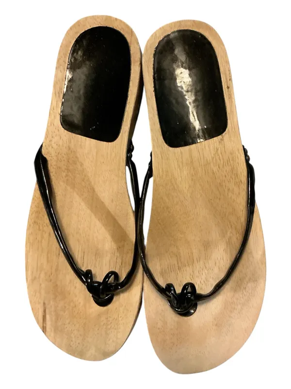 Vintage Y2K Wooden Thong Sandals | Black Patent Knot Strap Slides | Made in Brazil | Size 39 / US 8 - Image 2