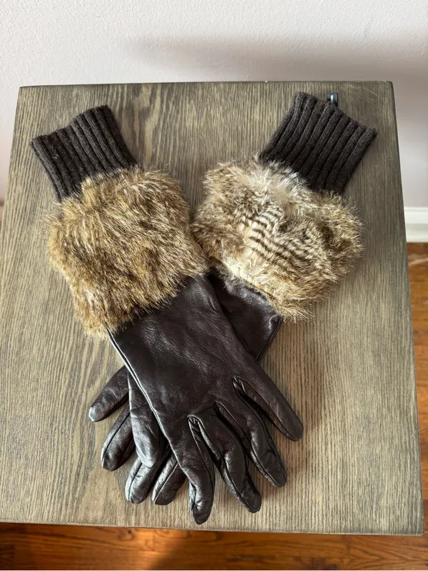 Club Monaco Women’s Chocolate Brown Leather Wool Cashmere Gloves Size Small - Image 5