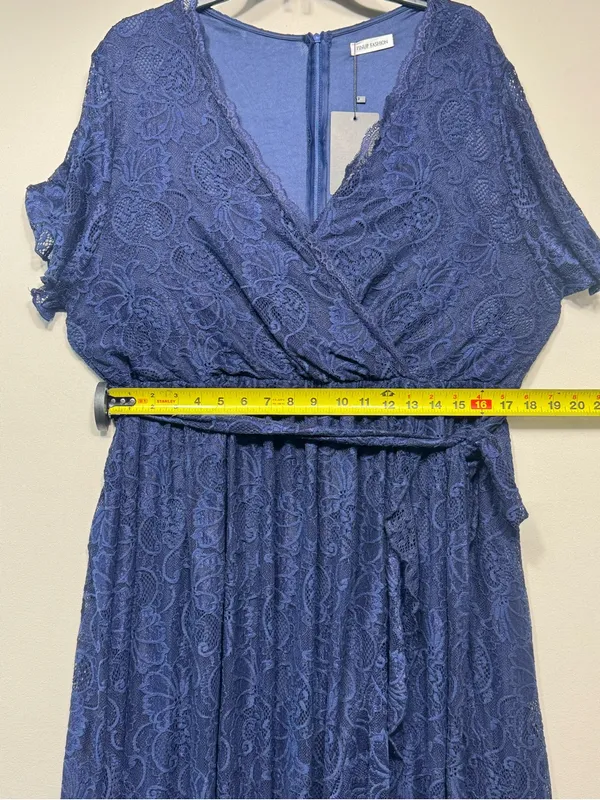 plus-size navy blue floral lace cocktail dress - Image 5