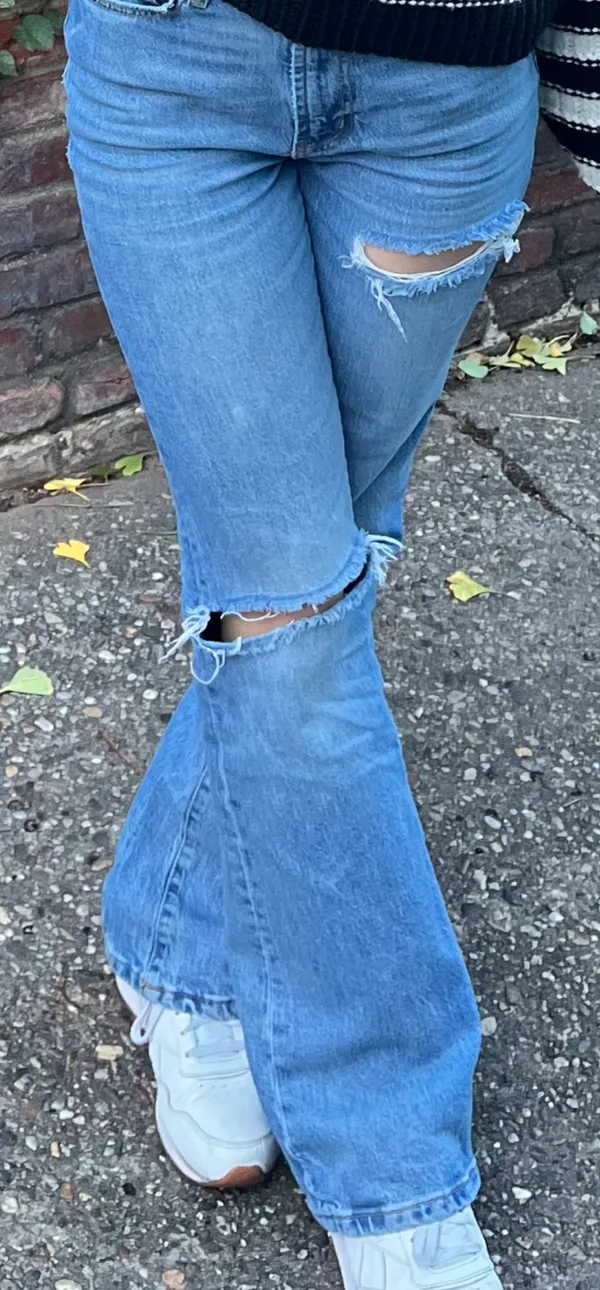 BDG Jeans High-Rise Distressed Flare  - Image 2