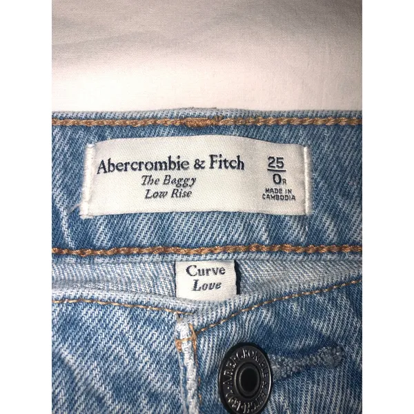 Abercrombie Fitch Jeans Size 25 or 0R Baggy Curve Love Blue Raw Hem Light Wash - Image 2