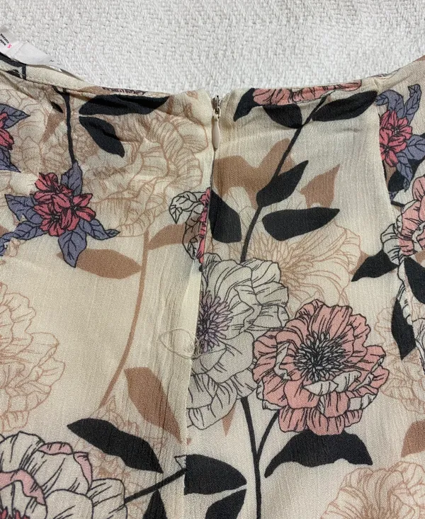 Lush Flowy Shorts  - Image 4