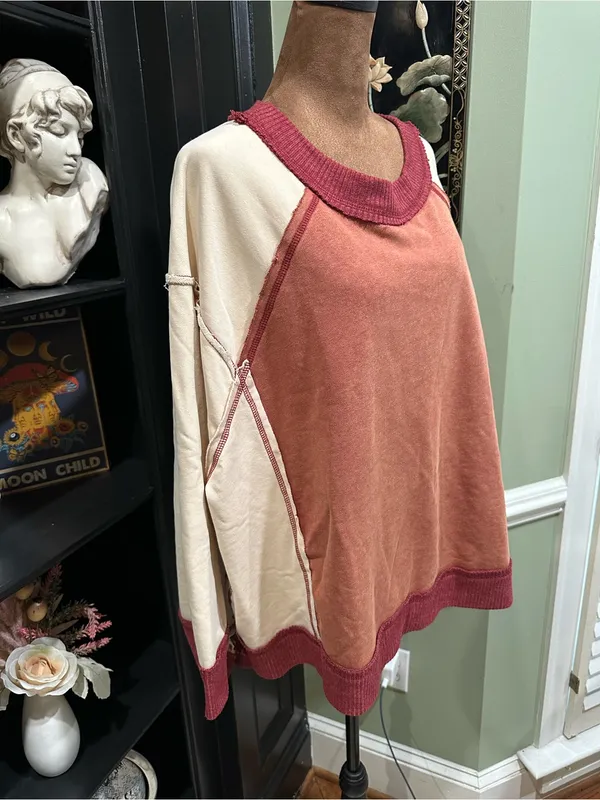 Oli & Hali Rust & Brick Orange Exposed‑Seam Pullover Sweatshirt – Size Medium - Image 5