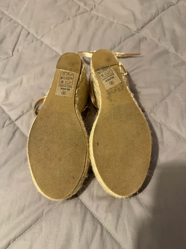 Wedges Gold Size 8 - Image 3