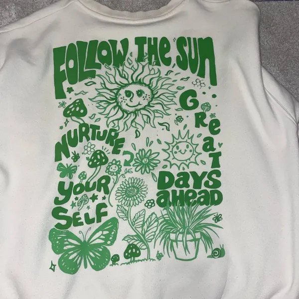 Urban Outfitters Follow The Sun Puff Paint Graphic Sweatshirt L - Image 2