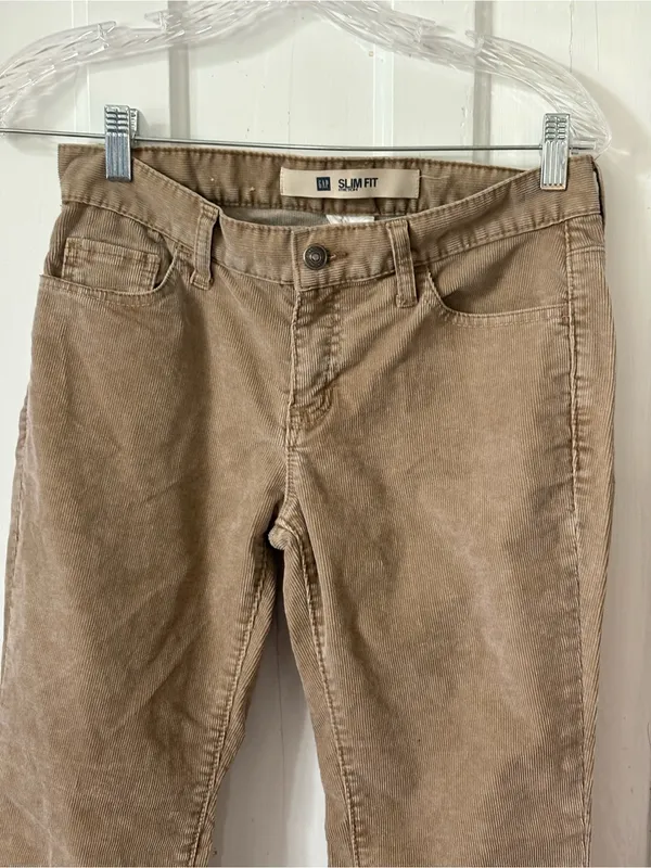 GAP Slim Corduroy Pants in Khaki - Image 2