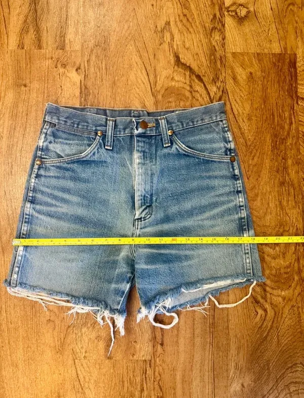 Vintage Wrangler Shorts - Image 4