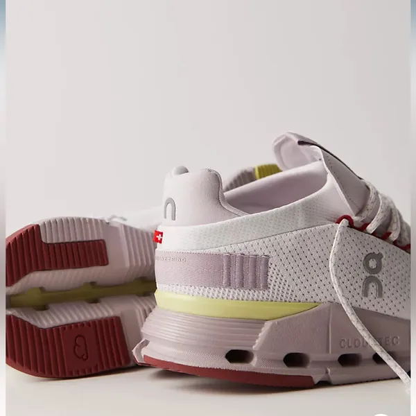 Women’s On Running Cloudnova Sneakers Size 9.5 - Image 3