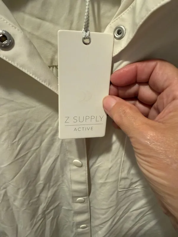 Z Supply Active Game Match Nylon Shirt Size L Cream - Image 6