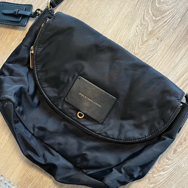Marc Jacob’s Crossbody Purse - Image 5