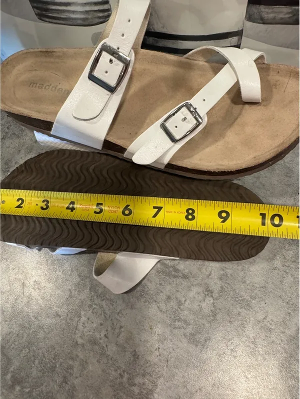 Madden Girl Bryceee Sandal White Criss-Cross Toe Straps Women's Size 9 - Image 5