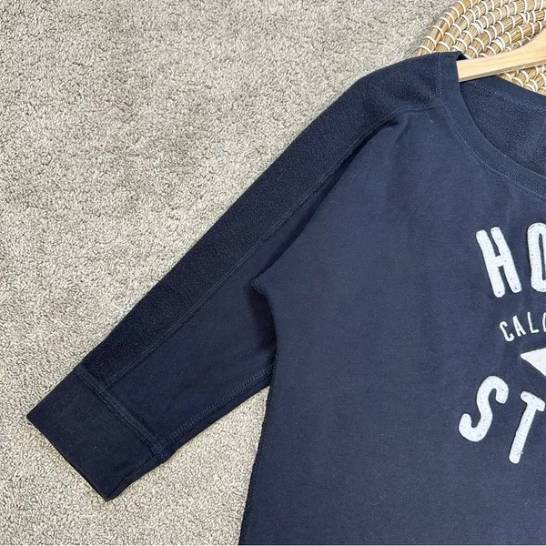 Hollister Women’s Pullover Sweatshirt 7/8 Sleeve Boat Neck in Navy S - Image 4