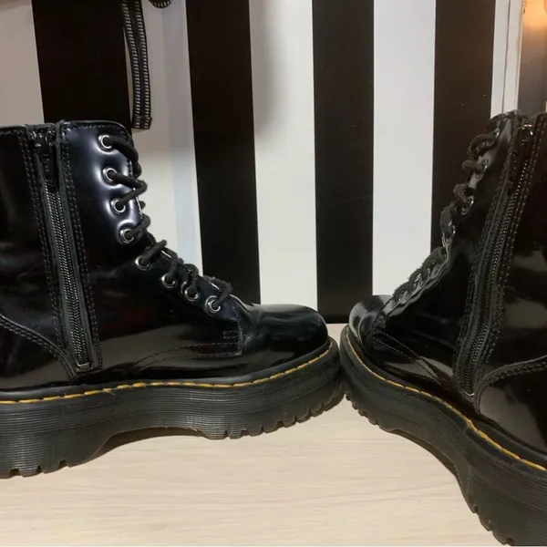 UK Dr Martens "Jadon” Platform LaceUp Leather Combat Style Boots Size 6 Woman's - Image 5