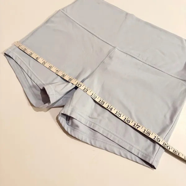 Lululemon Align 4" light blue workout shorts size 14 - Image 10