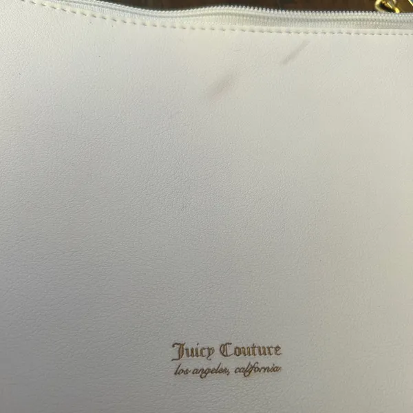 Juicy Couture White Shoulder Bag with Gold Accents - Image 3