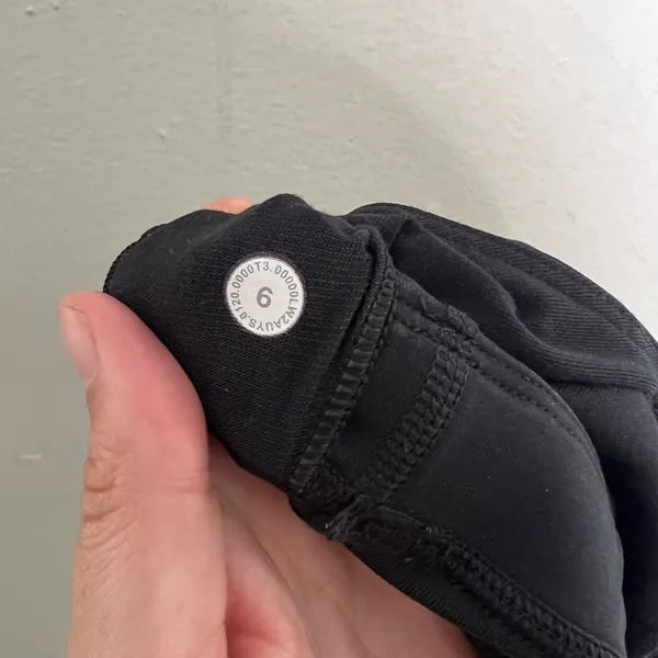 LULULEMON- Energy Bra Long Line Black Size 6 - Image 5