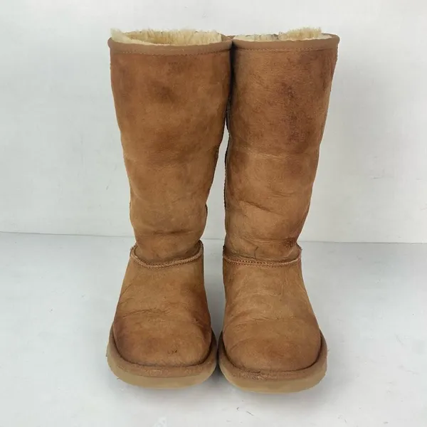 UGG Classic Chestnut Brown Boots Size 5 Genuine Leather/Sheepskin - Image 4
