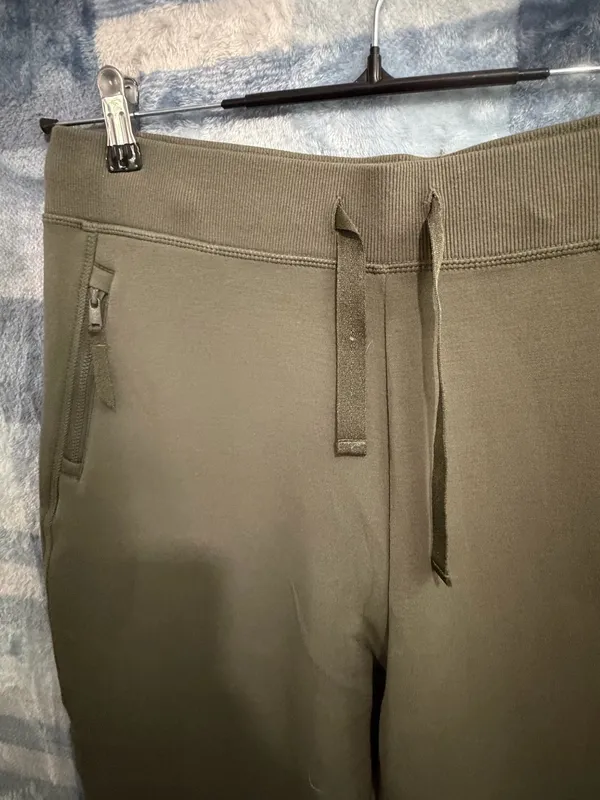 Kirkland Signature Ladies Active Jogger Olive Green XL - Image 3