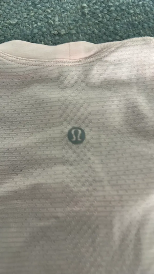 Lululemon Swiftly Tech Short Sleeve - Image 3