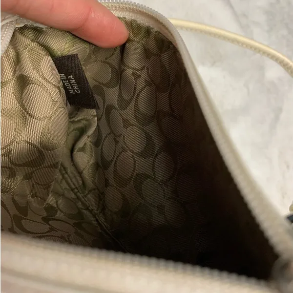 COACH Off White Wristlet - Image 3