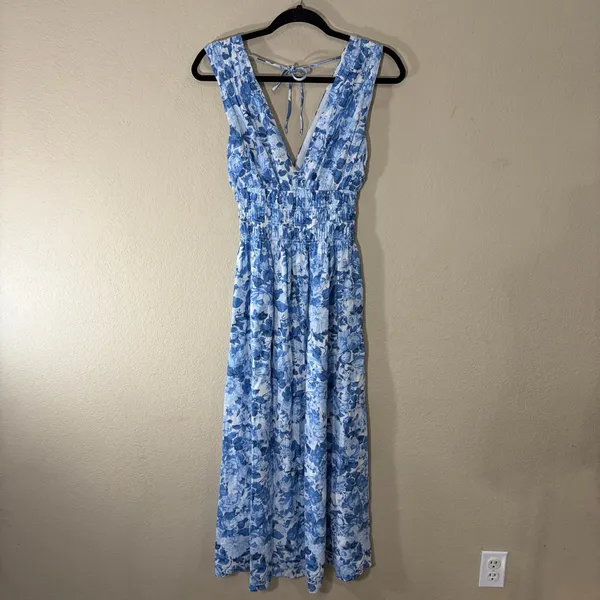 Abercrombie & Fitch Blue and White Floral Maxi Sundress Sz S Cottagecore Beach - Image 3