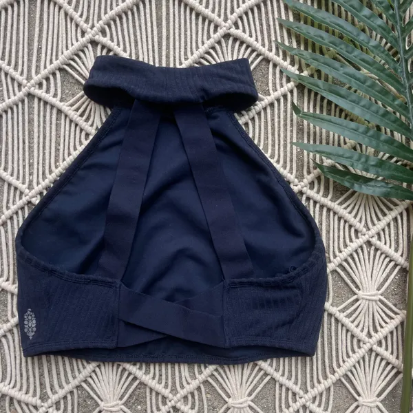 Free People Movement Ribbed Navy Crop Top Size Small - Image 6
