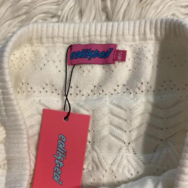 Edikted Tube Top color cream/white size M/L brand new and very cute - Image 3