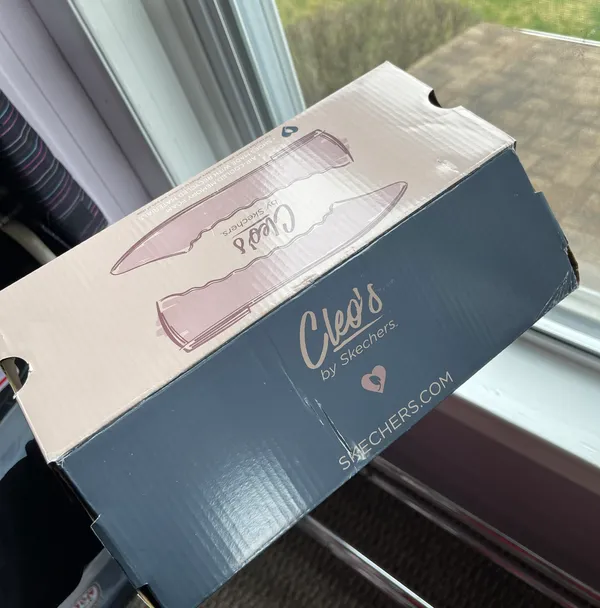 Skechers Cleo Flats - Image 3