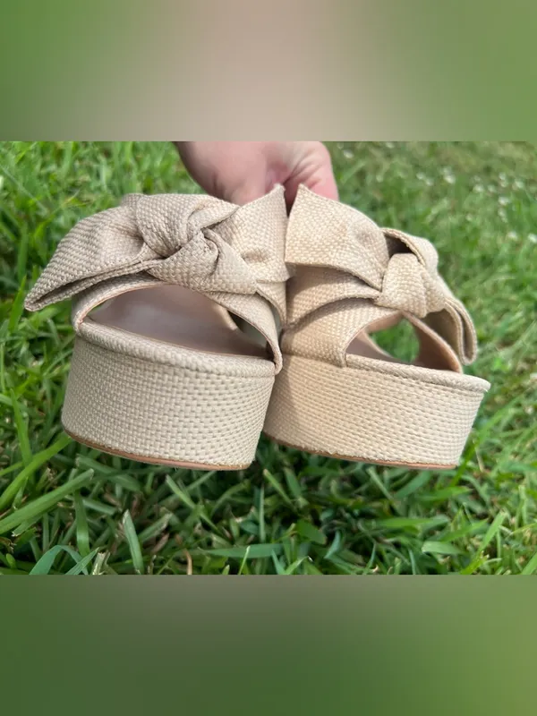 Chelsea & Violet Doris Raffia Knot Tan Chunky Block Sandals Size 9M - Image 3