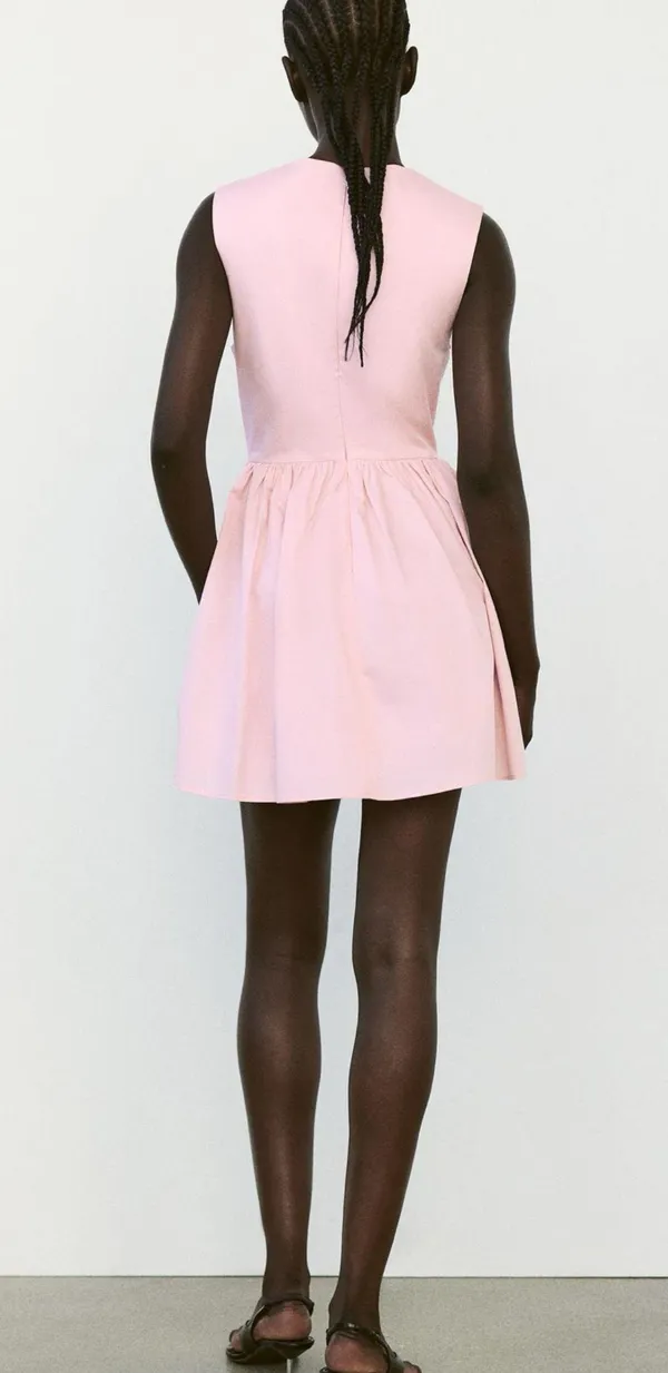 Elegant Pink Sleeveless Dress - Image 4