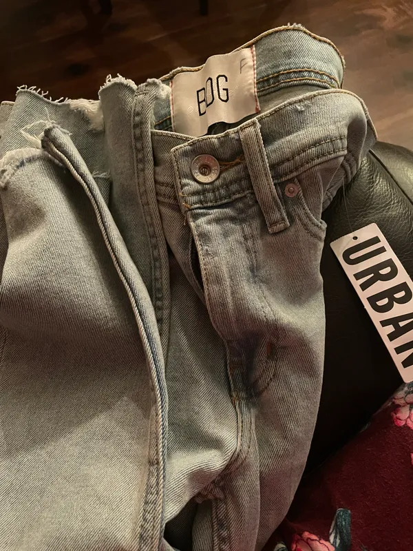 Urban Outfitters NWT BDG Split Raw Hem High Waisted Mom Jeans - Image 6