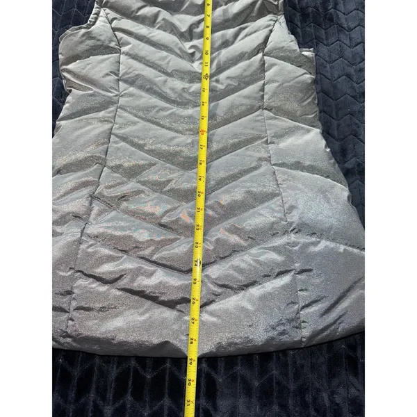 Eddie Bauer Women's Quilted Sherpa Lined Down Filled Vest Gray‎ Size M - Image 10