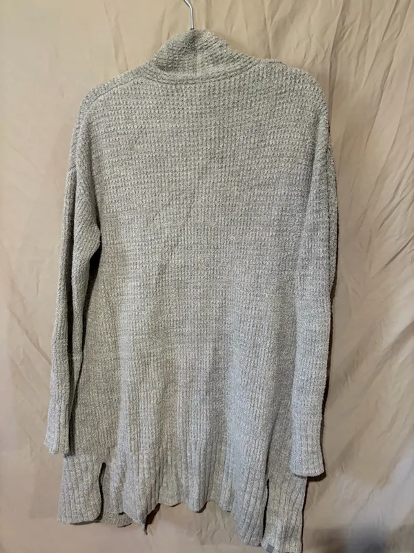 Barefoot dreams cardigan - Image 3