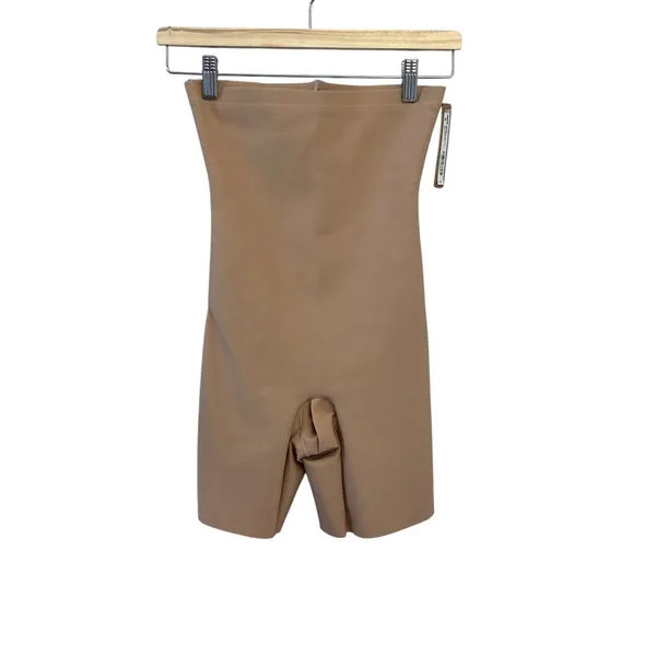 NWT Skims Body High Waisted Mid Thigh Shorts Clay Large ( SOLD OUT) - Image 4