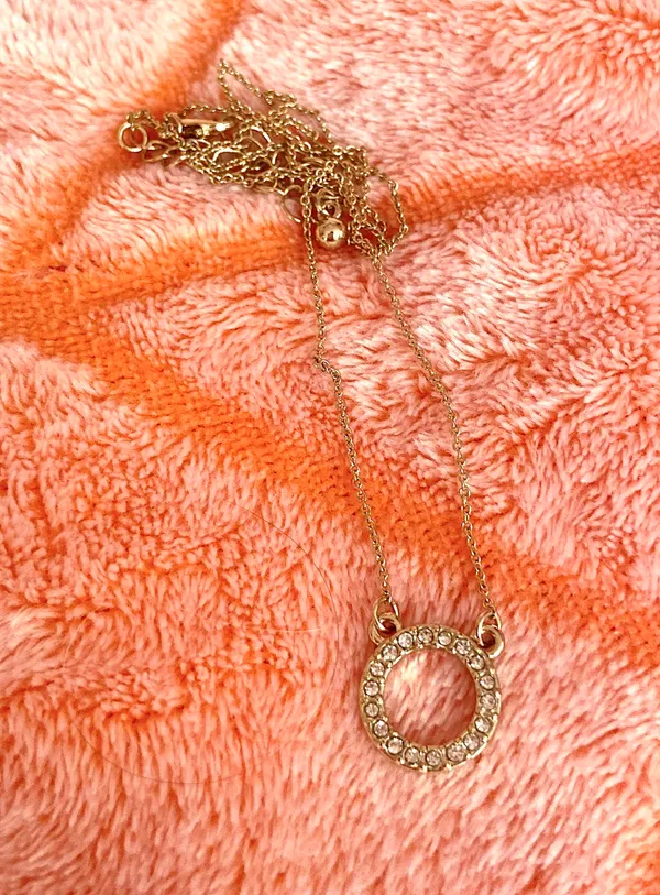 Gold Circle Necklace - Image 2