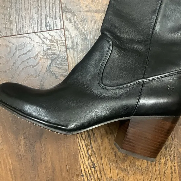 Frye Rory Scrunch Black Leather Knee-High Boots - Image 5