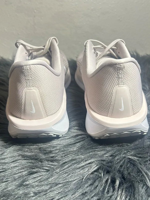 Nike Quest 6 'Pink Wolf Grey'WOMEN'S Shoes Pale Pink & White Size 10 - Image 9