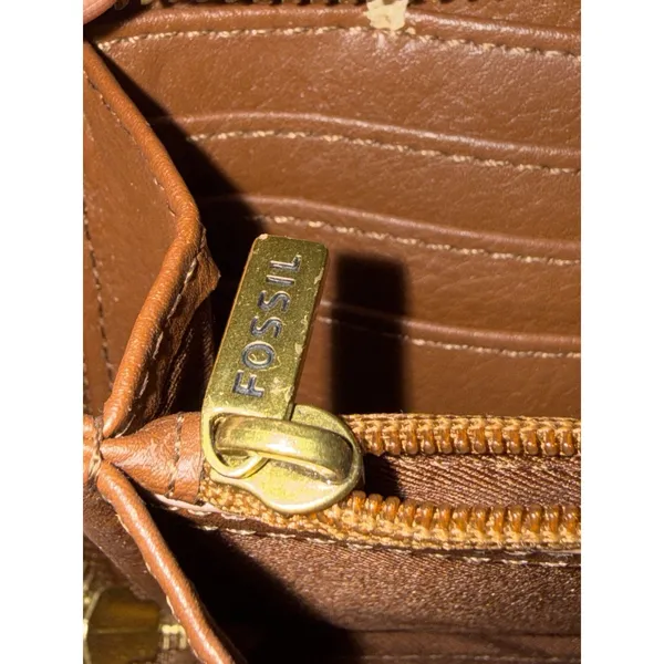 Fossil Logan Brown Pebbled Leather Zip Around Wristlet Wallet‎ Clutch - Image 6