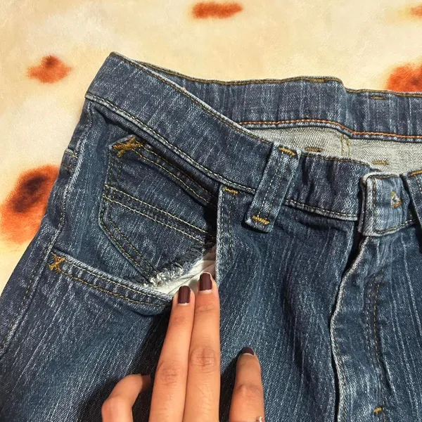 Dark wash wrangler jeans - Image 7