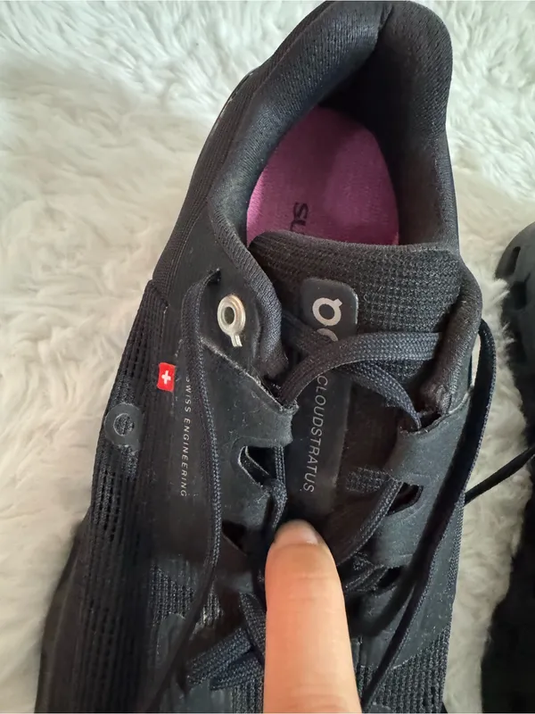 On Running Cloudstratus Black Women's Running Sneakers Size 9 - Image 7