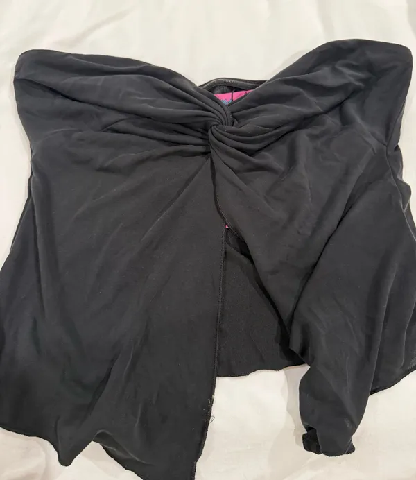 Edikted Twisted Split Front Tube Top - Image 2