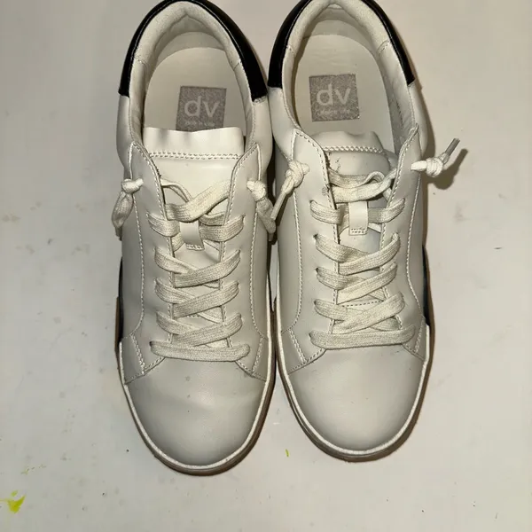 Dolce Vita Women's Helix White/Black Leather Sneakers Size 8.0 - Image 2