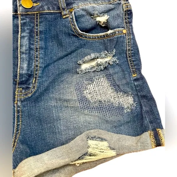 Design Lab Distressed Denim Shorts Cuffed Dark Wash EUC Size 31 - Image 3